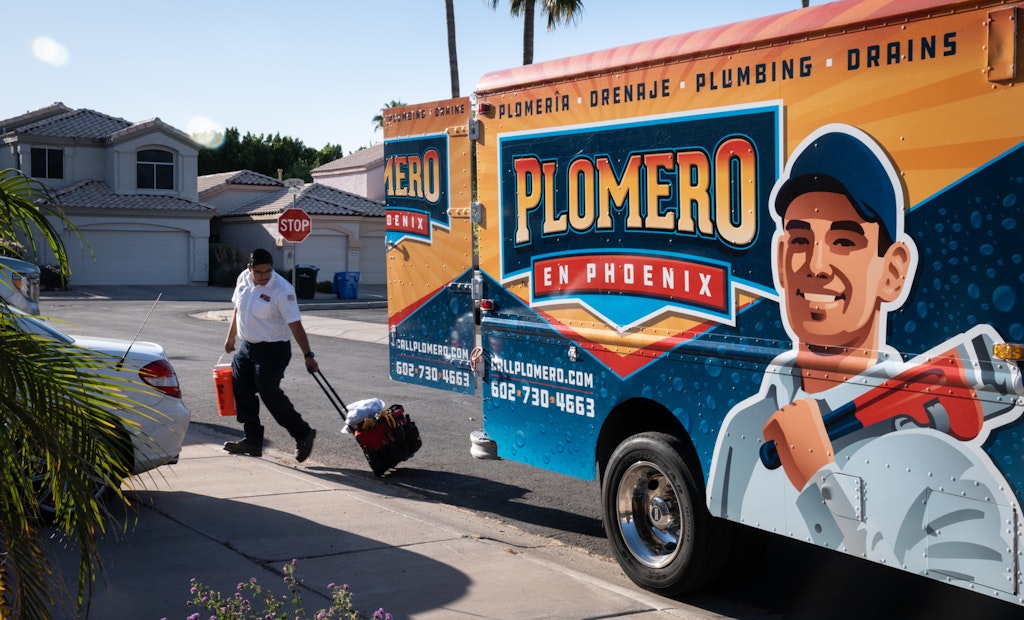 How a Phoenix Plumber Benefits From a Business-Management Software Solution